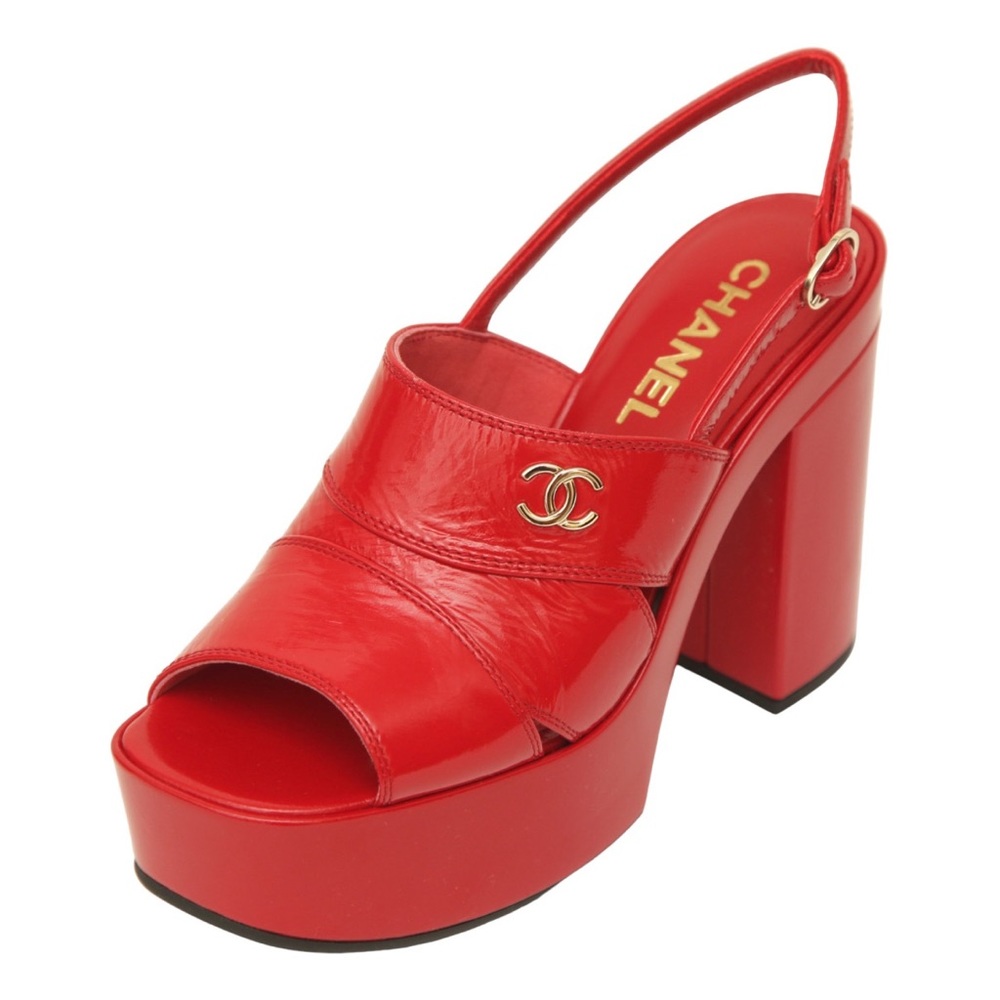 CHANEL 38 Red Patent Leather Platform Sandals RUNWAY 2023 AUTHENTIC Receipt/Box